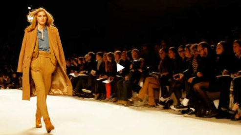<!--:en-->From the Front Row... <BR><em>Chlo√©</em><!--:--><!--:fr-->From the Front Row... <BR><em>Chlo√©</em><!--:-->