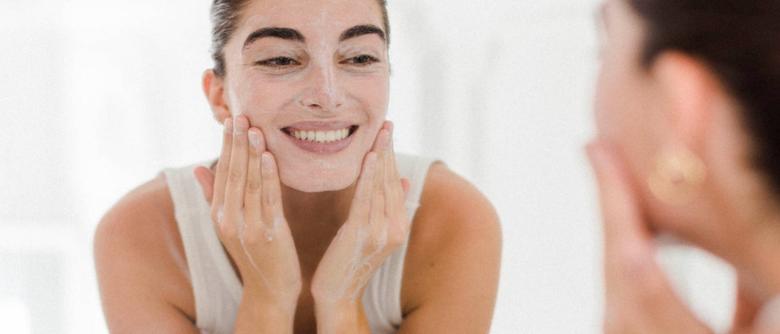 How to Treat Acne with Clean Skincare Products