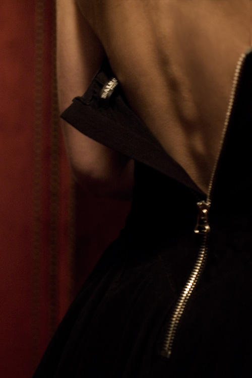 <!--:en-->The Dress<!--:--><!--:fr-->La Robe<!--:-->