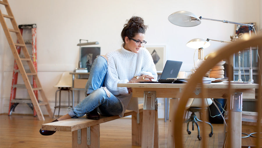 <!--:en--><em>Working At Home</em>... Lucy <!--:--><!--:fr--><em>Working At Home</em>... Lucy <!--:-->