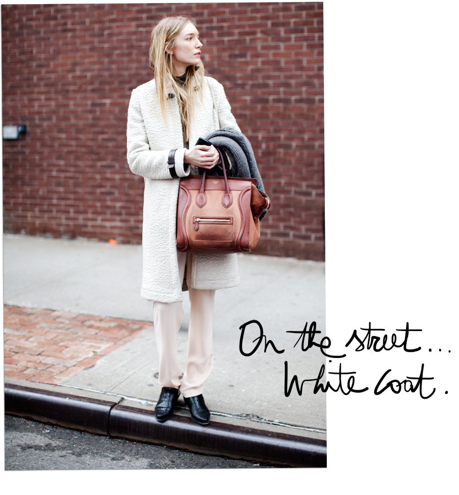 <!--:en-->On The Street... White Coat<!--:--><!--:fr-->On The Street... White Coat<!--:-->
